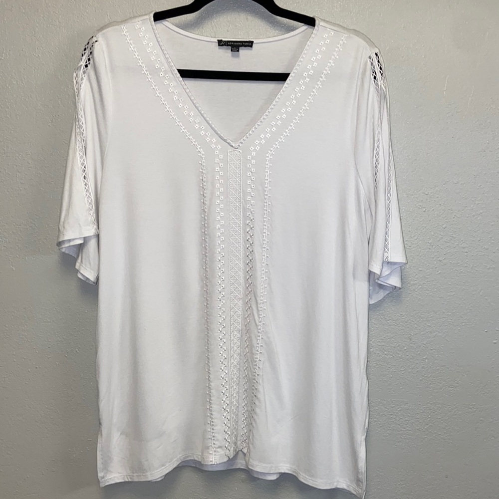 Adrianna Papell White Embroidered V-neck Slit Sleeve Top 4816